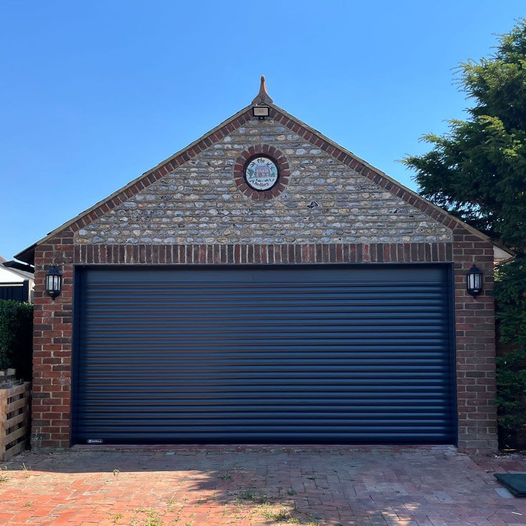 Garolla Titan 77mm anthracite electric roller garage door