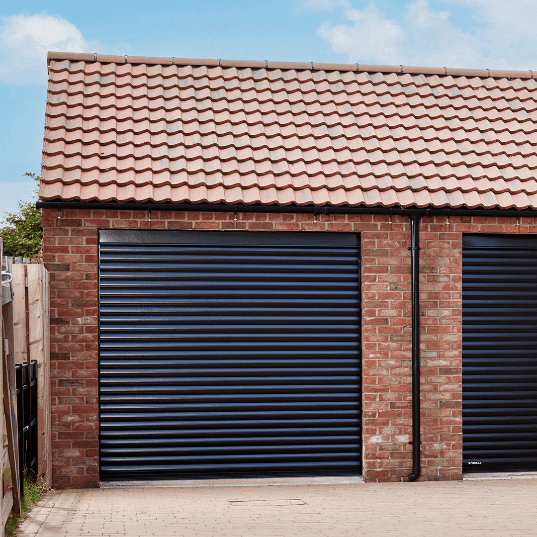 Double Garolla Titan 77mm electric garage doors in black