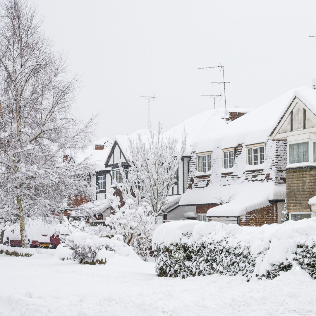 Winter weather on UK street